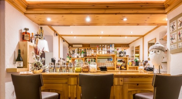 Hotel Les Sherpas, Courchevel 1850 ski chalet, image 5